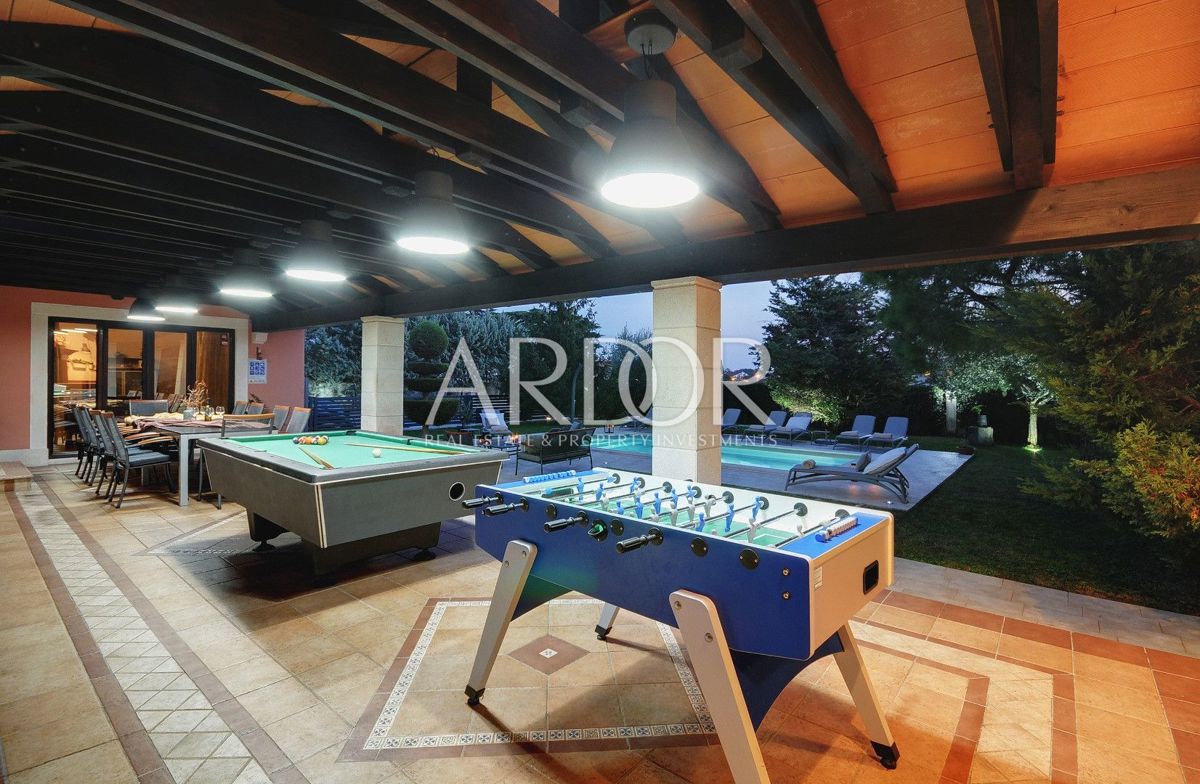 Vila Centar, Pula, 350m2