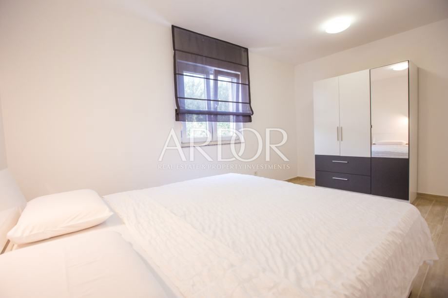 Apartmaj Banjol, Rab, 52m2