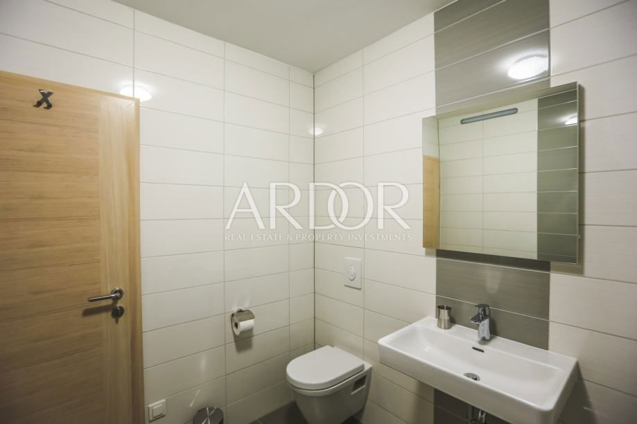 Apartmaj Banjol, Rab, 52m2