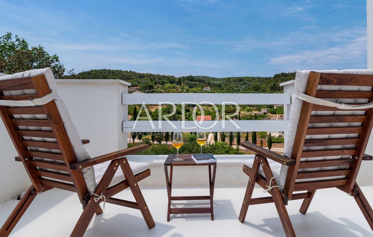 Hiša Žman, Sali, 172m2