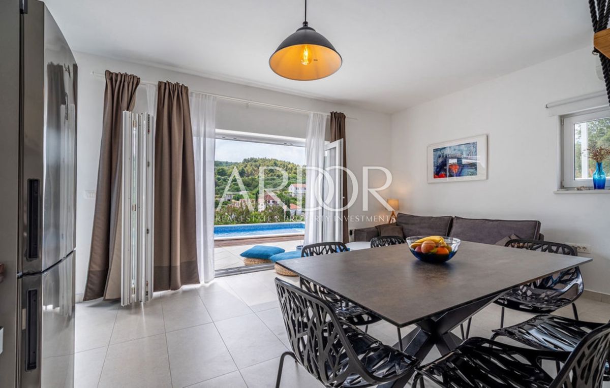 Hiša Žman, Sali, 172m2