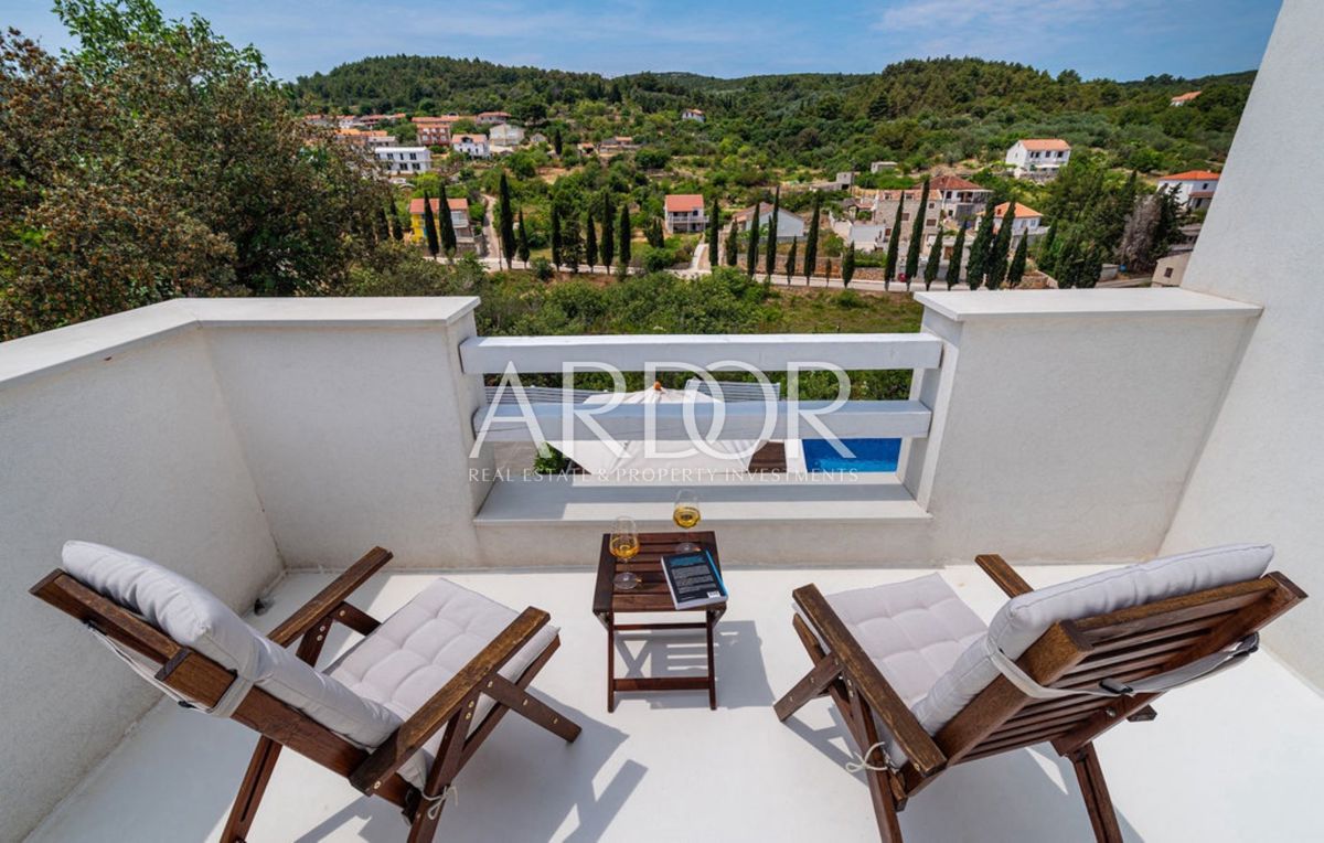 Hiša Žman, Sali, 172m2