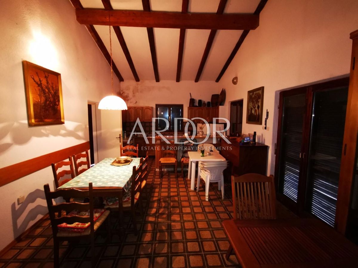 Hiša Dobrinj, 139m2