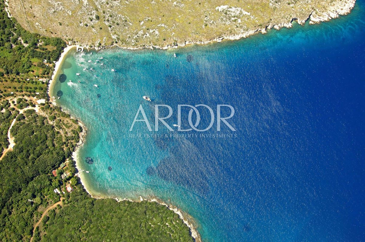 Zemljišče Ustrine, Mali Lošinj, 5.401m2