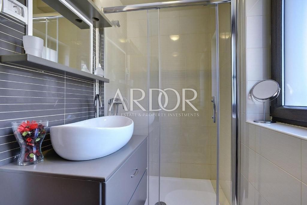 Hiša Rovinjsko Selo, Rovinj, 385m2