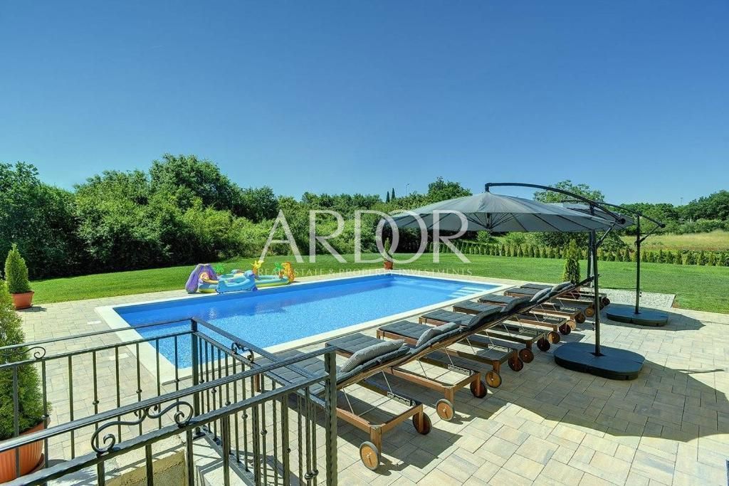 Hiša Rovinjsko Selo, Rovinj, 385m2