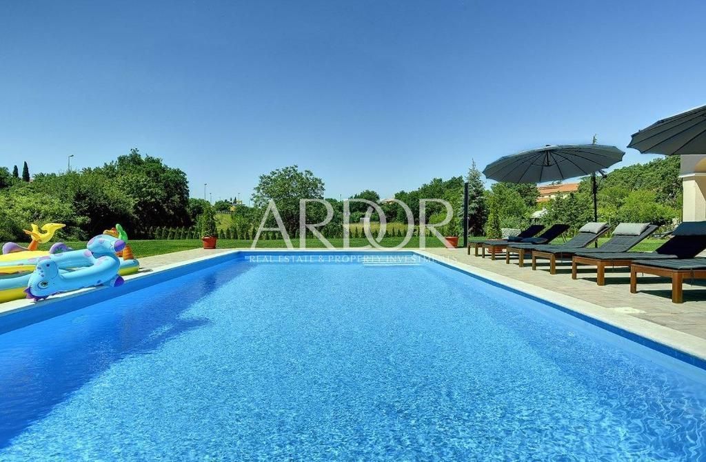 Hiša Rovinjsko Selo, Rovinj, 385m2