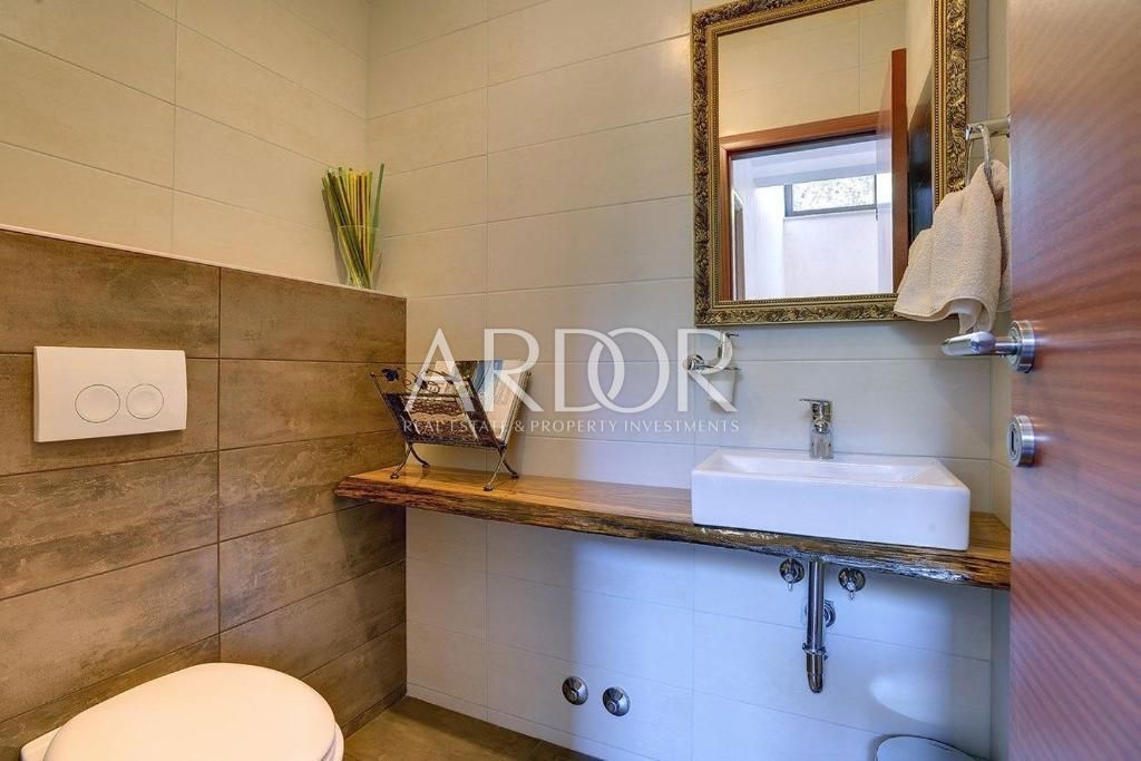 Hiša Rovinjsko Selo, Rovinj, 385m2