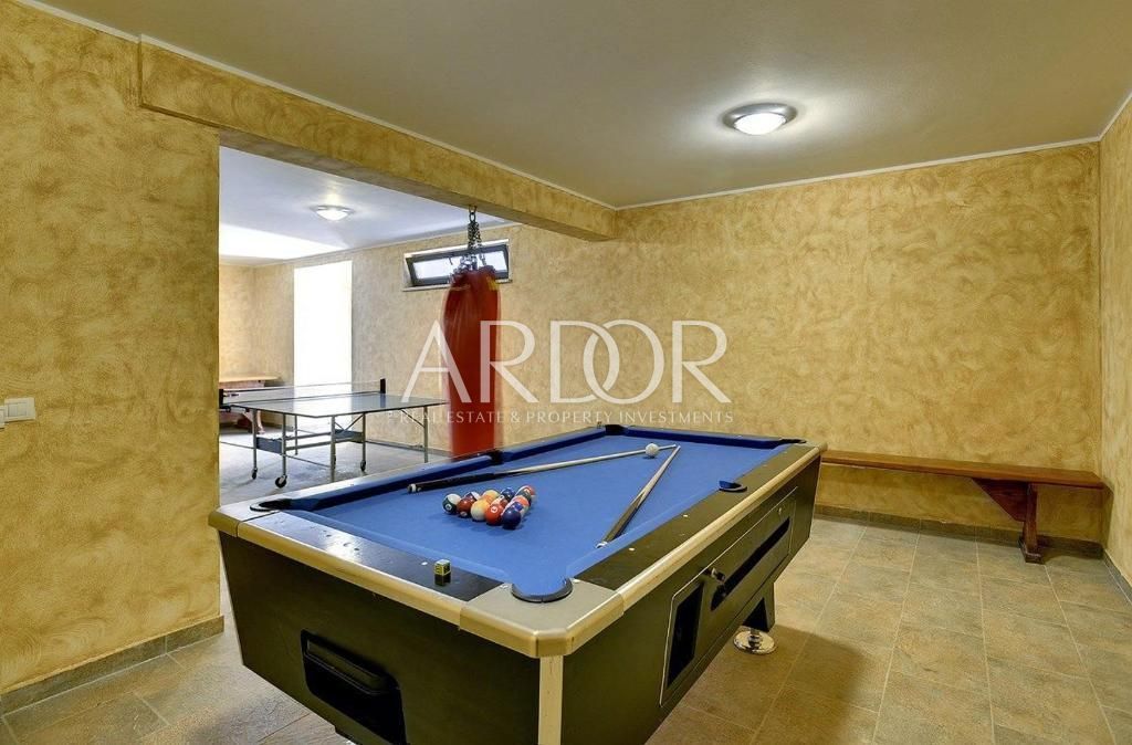 Hiša Rovinjsko Selo, Rovinj, 385m2