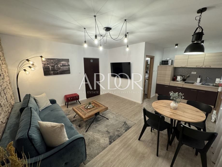Apartmaj Centar, Rijeka, 82m2
