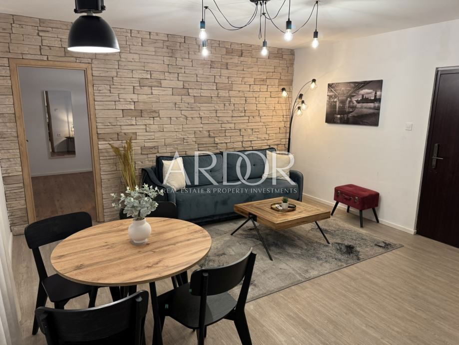 Apartmaj Centar, Rijeka, 82m2