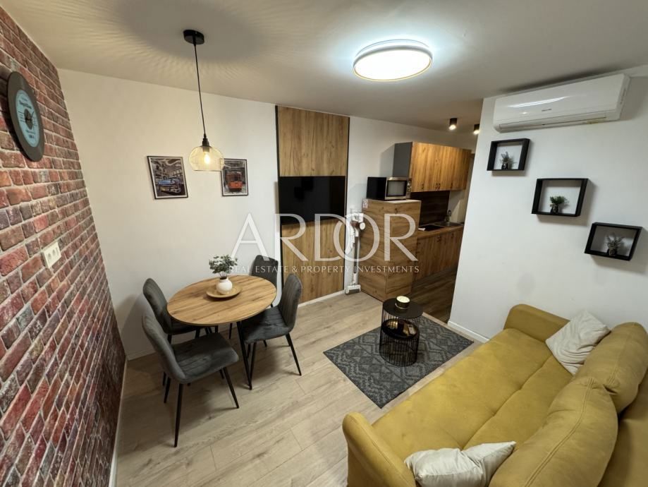 Apartmaj Centar, Rijeka, 82m2