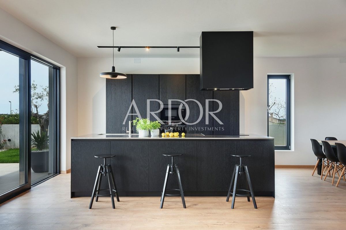 Vila Centar, Pula, 470m2