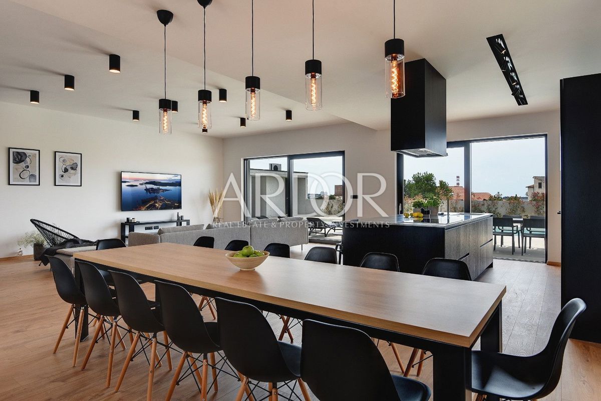 Vila Centar, Pula, 470m2