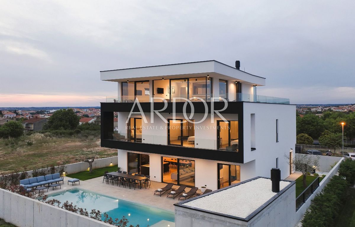 Vila Centar, Pula, 470m2
