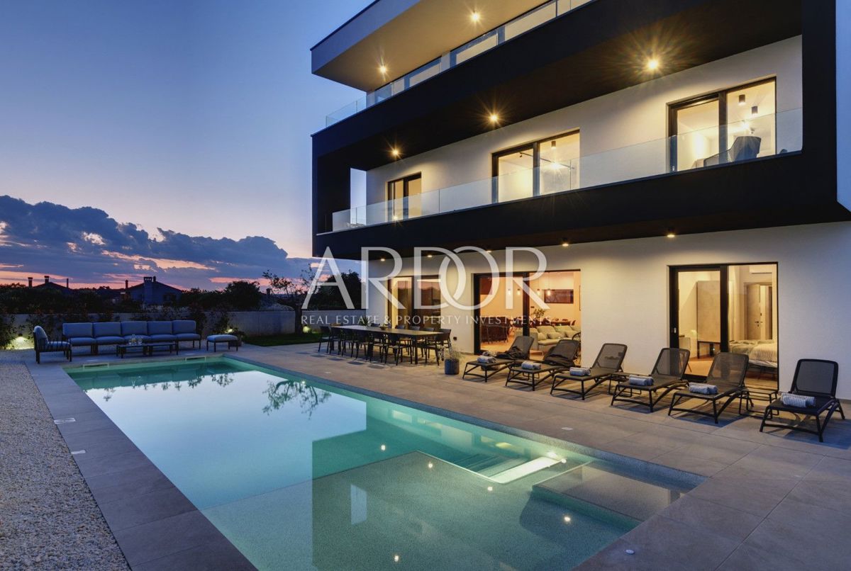 Vila Centar, Pula, 470m2