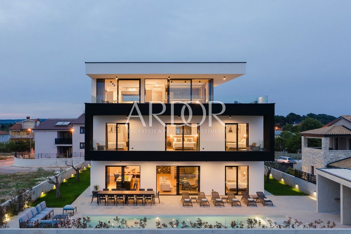 Vila Centar, Pula, 470m2