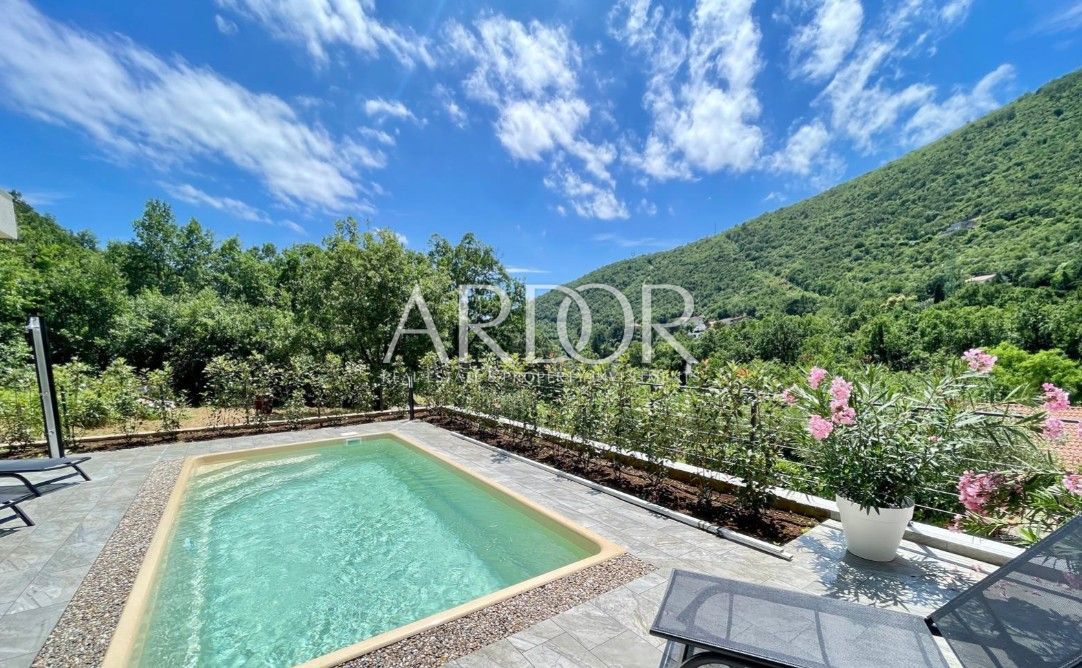 Hiša Mošćenička Draga, 219m2