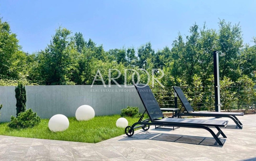 Hiša Mošćenička Draga, 219m2