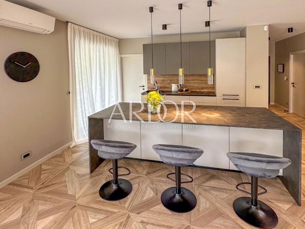 Hiša Mošćenička Draga, 219m2