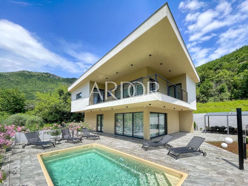 Hiša Mošćenička Draga, 219m2