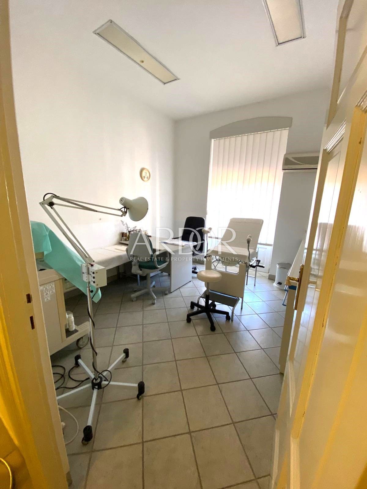 Poslovni prostor Centar, Rijeka, 141,40m2