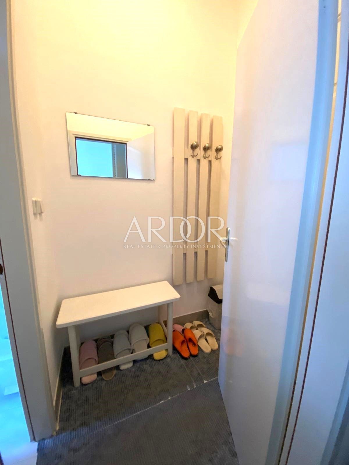 Poslovni prostor Centar, Rijeka, 141,40m2