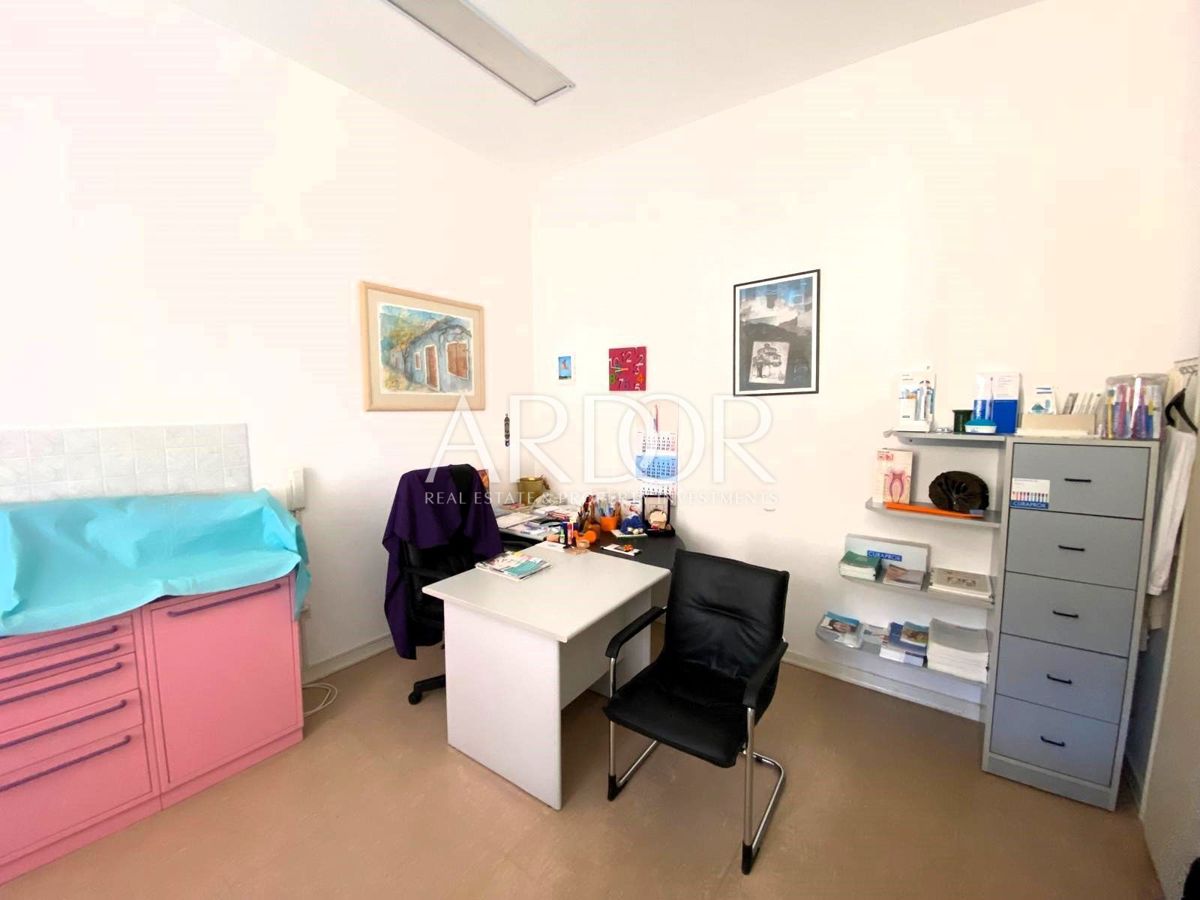 Poslovni prostor Centar, Rijeka, 141,40m2