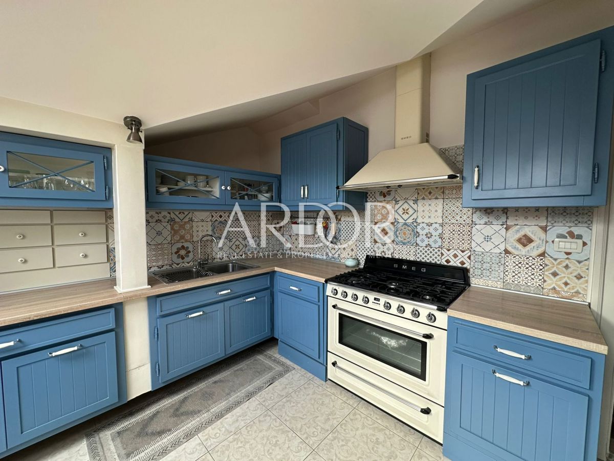Apartmaj Opatija - Centar, Opatija, 139m2