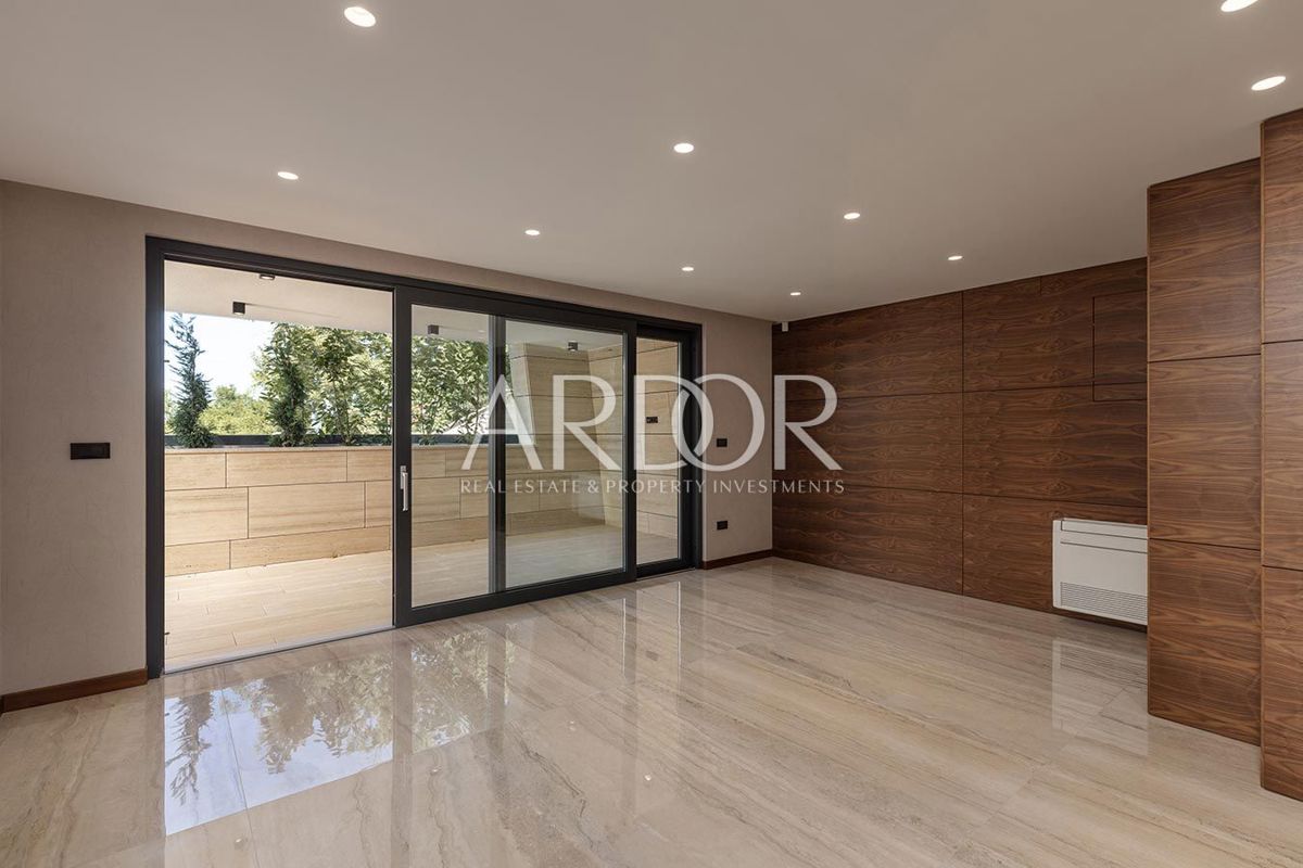 Apartmaj Malinska, Malinska-Dubašnica, 151m2