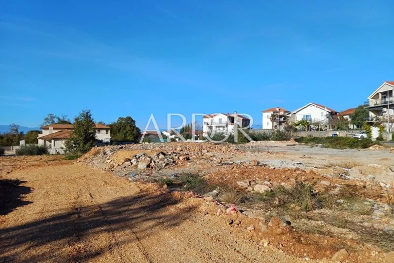 Zemljišče Bogovići, Malinska-Dubašnica, 630m2