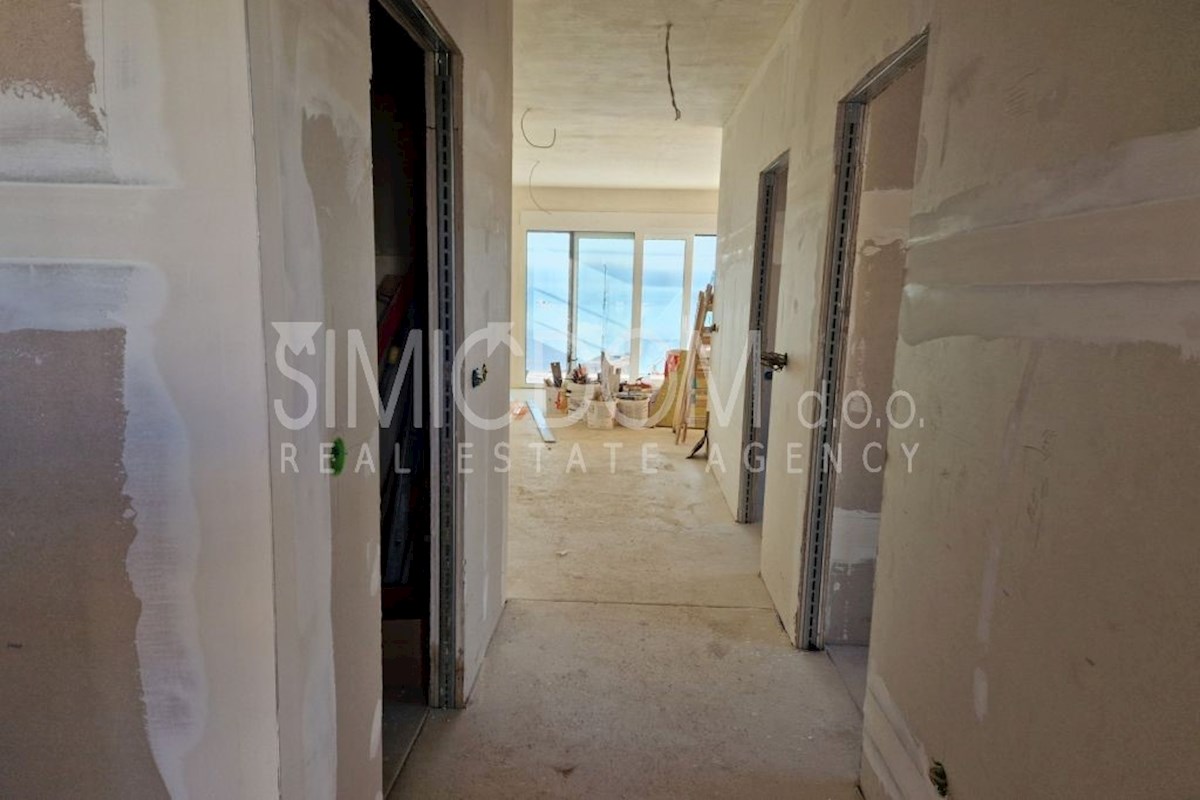Penthouse apartmaji na vrhunski lokaciji, Čiovo