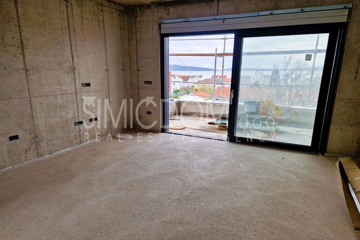 Luksuzni penthouse blizu morja, Kaštel Kambelovac