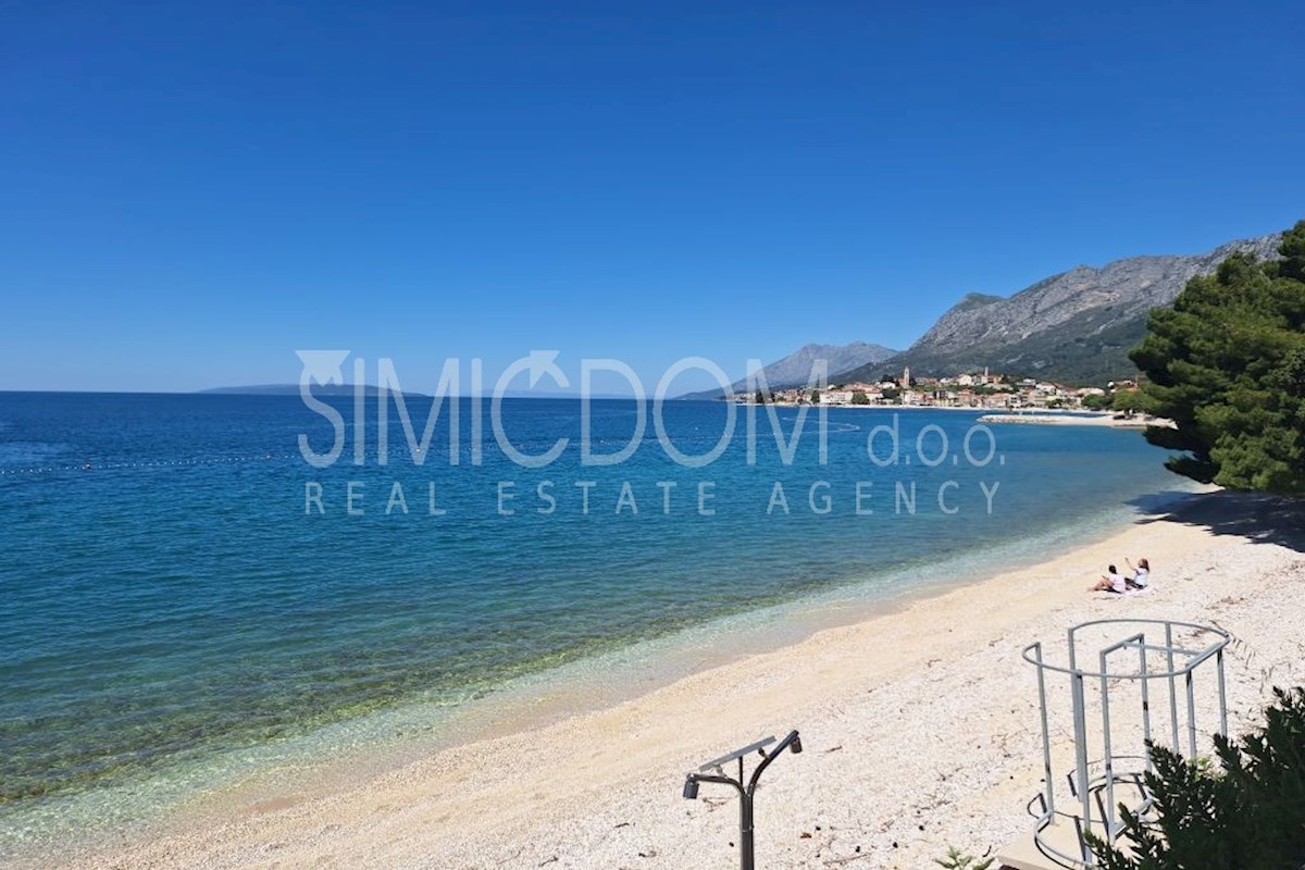 Dvosobno stanovanje blizu morja, Gradac