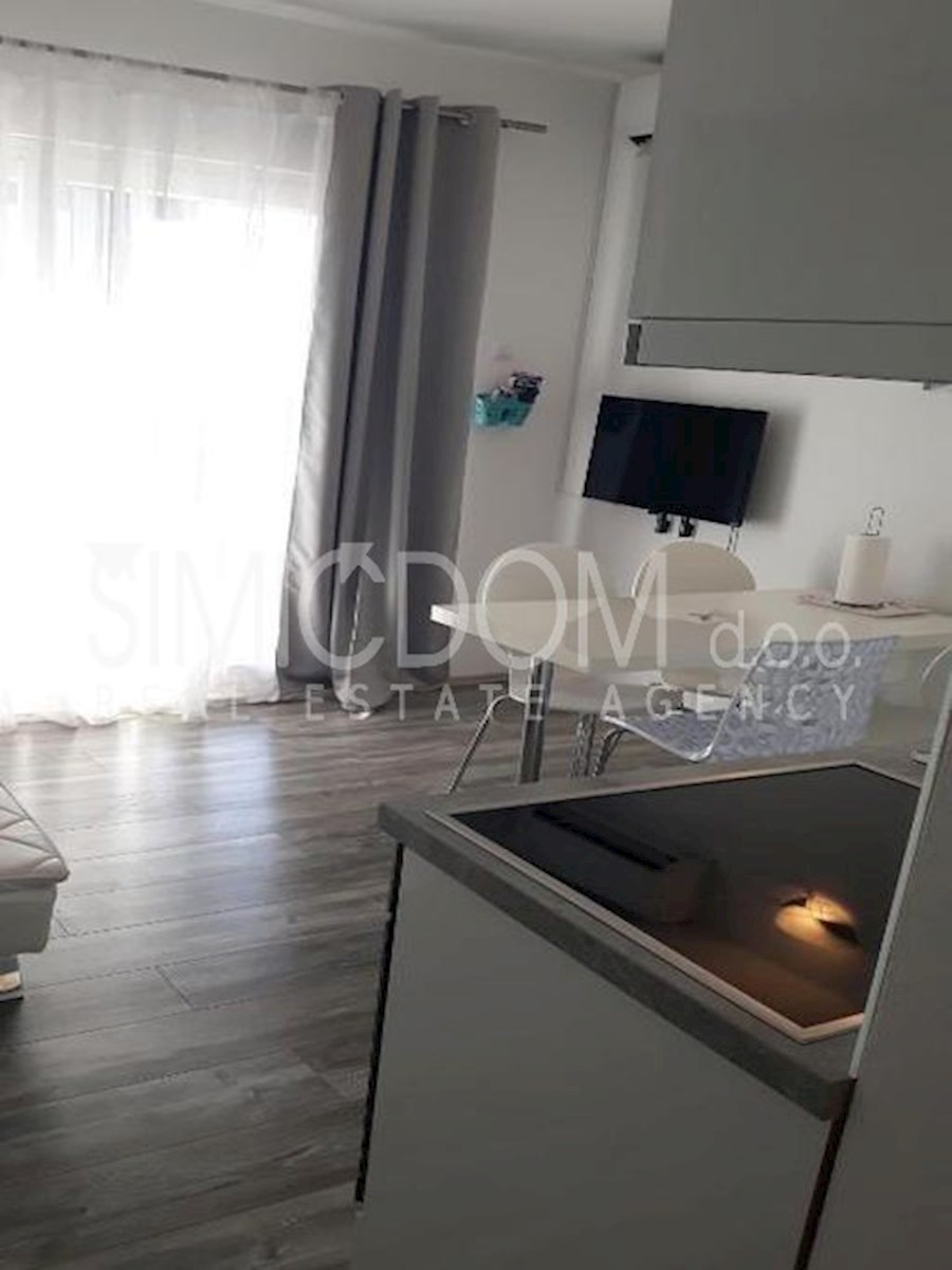 Hiša z odprtim pogledom na morje, Sevid