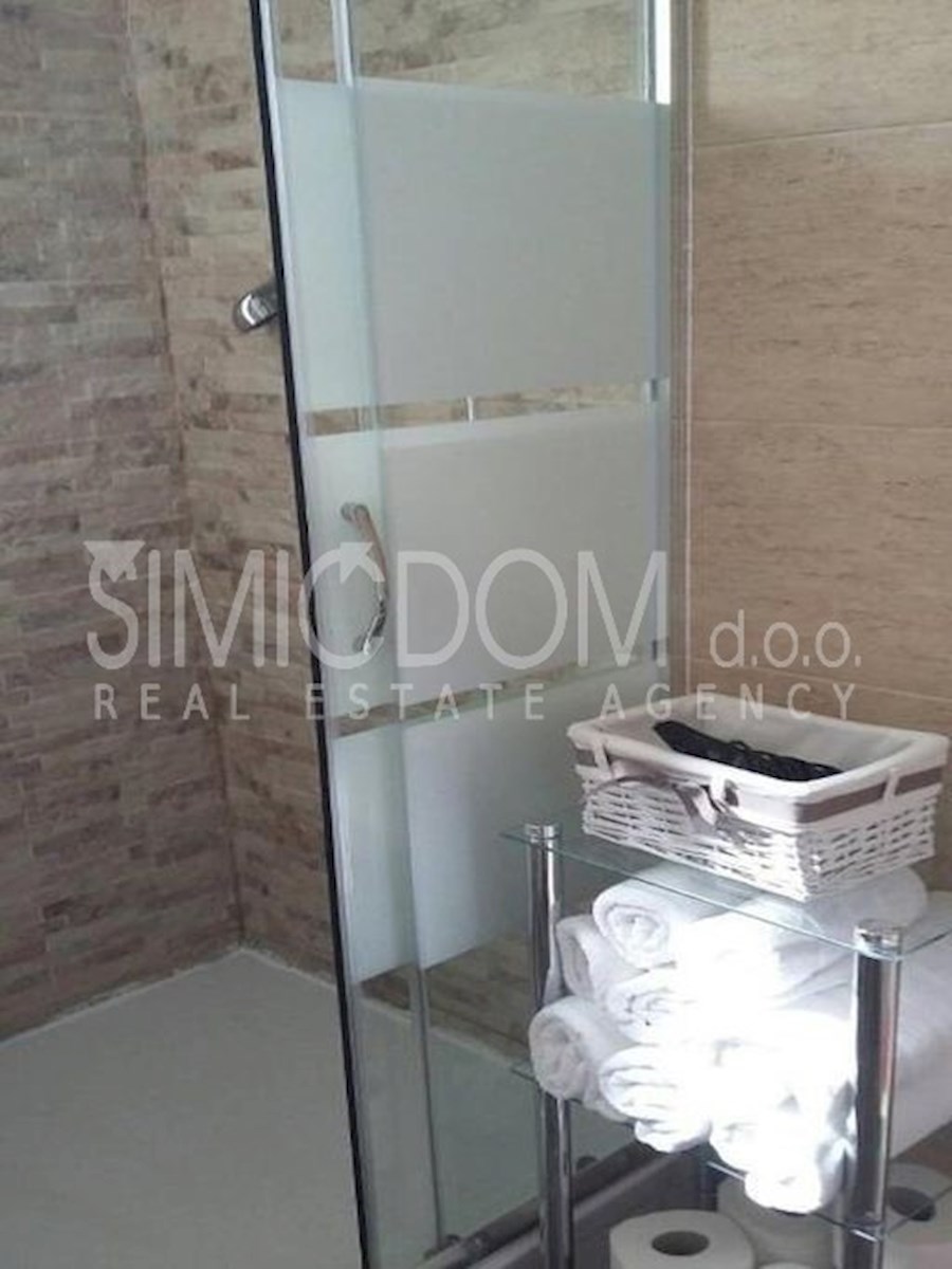 Hiša z odprtim pogledom na morje, Sevid