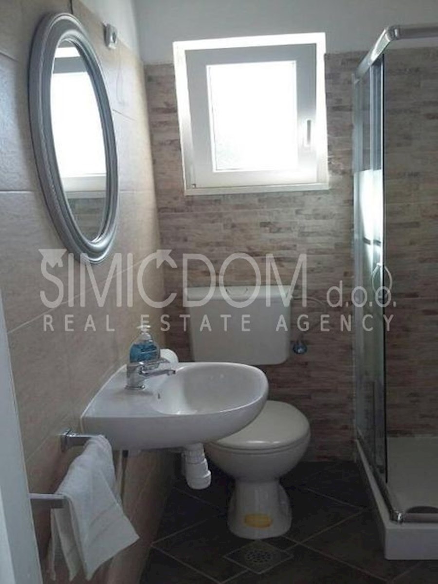 Hiša z odprtim pogledom na morje, Sevid