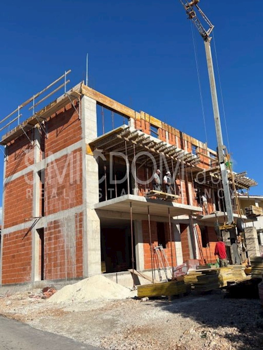 Stanovanje s čudovitim razgledom, Rogoznica