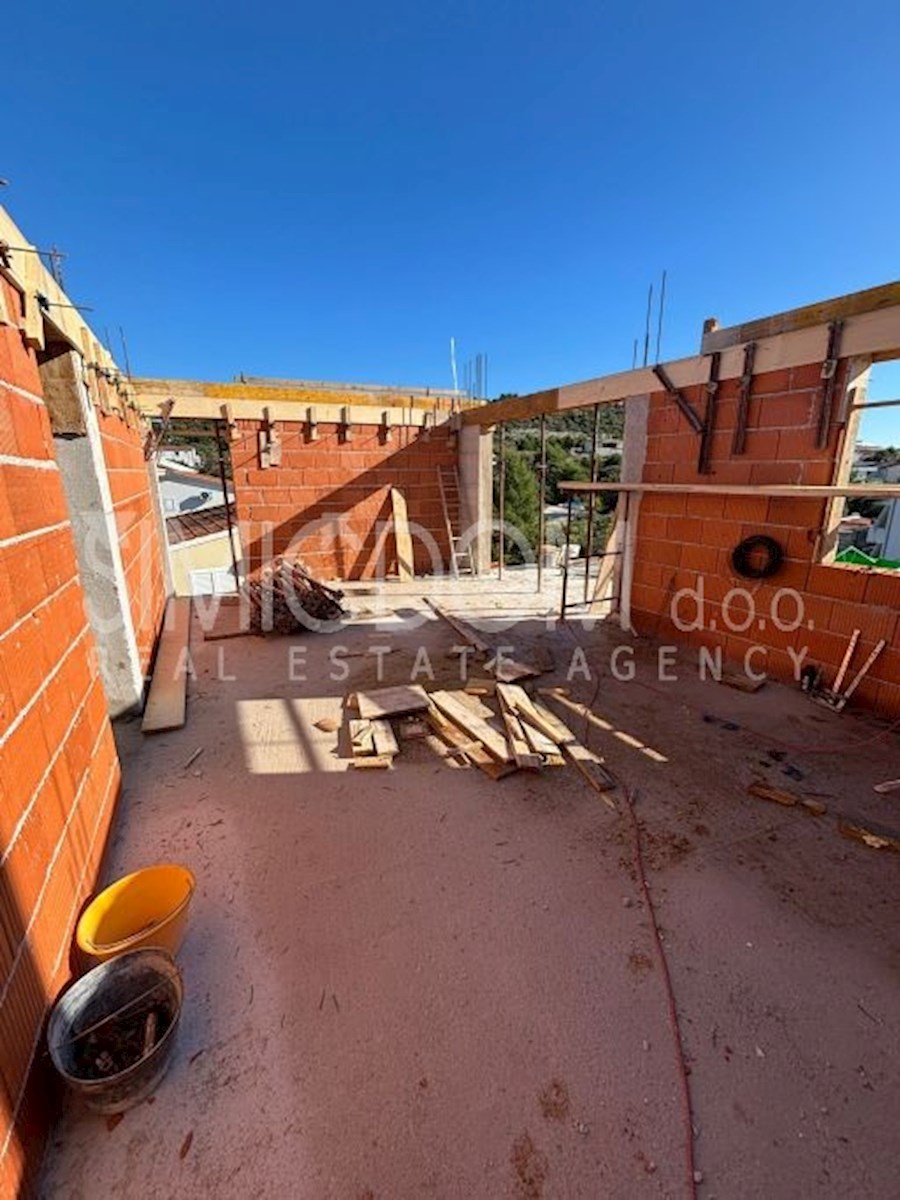 Stanovanje s čudovitim razgledom, Rogoznica