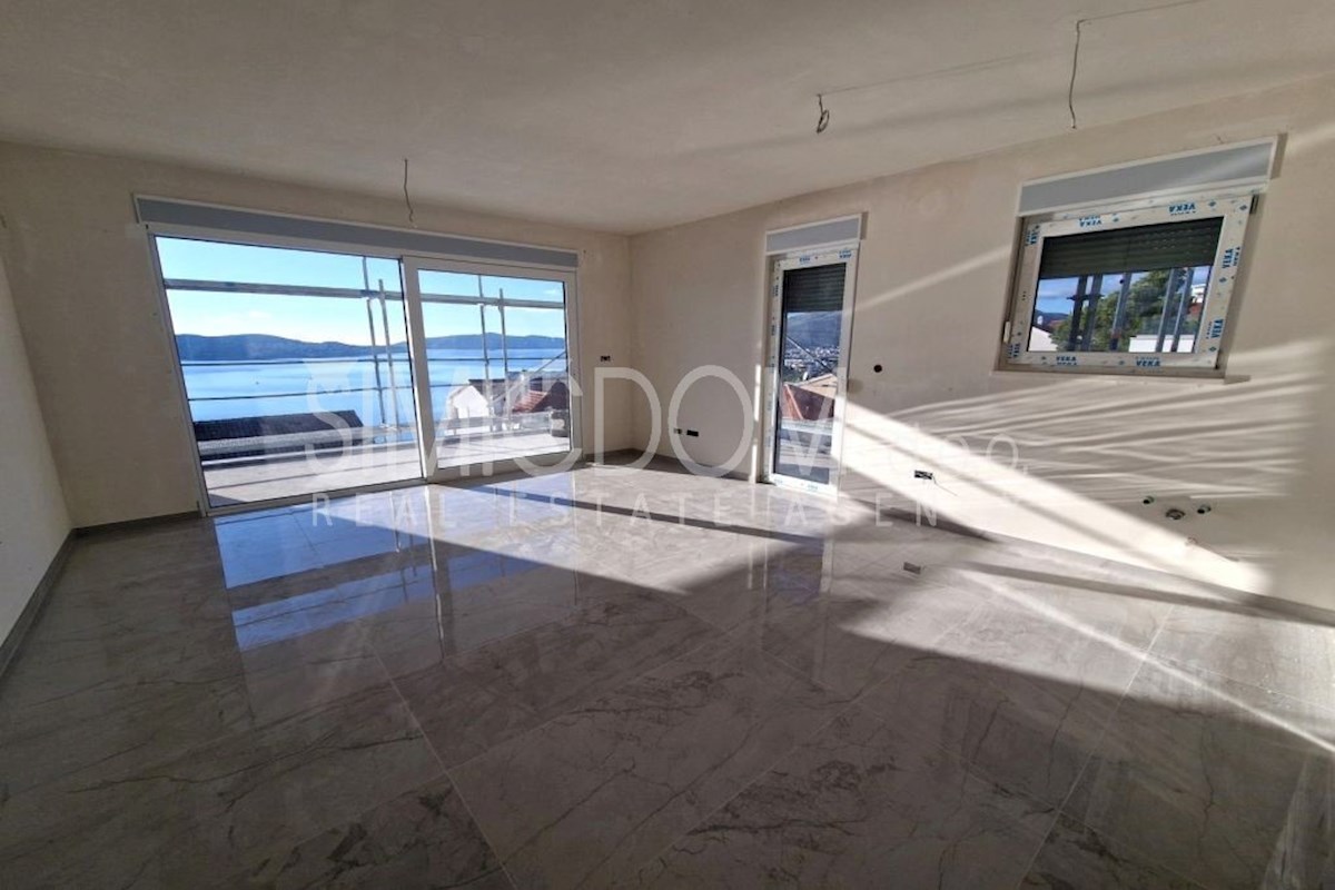 Penthouse stanovanje z odličnim razgledom