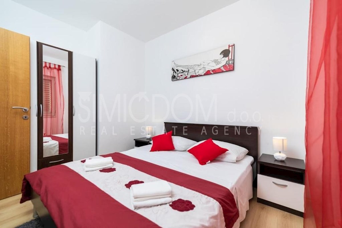 Kuća s bazenom prvi red do mora, Korčula