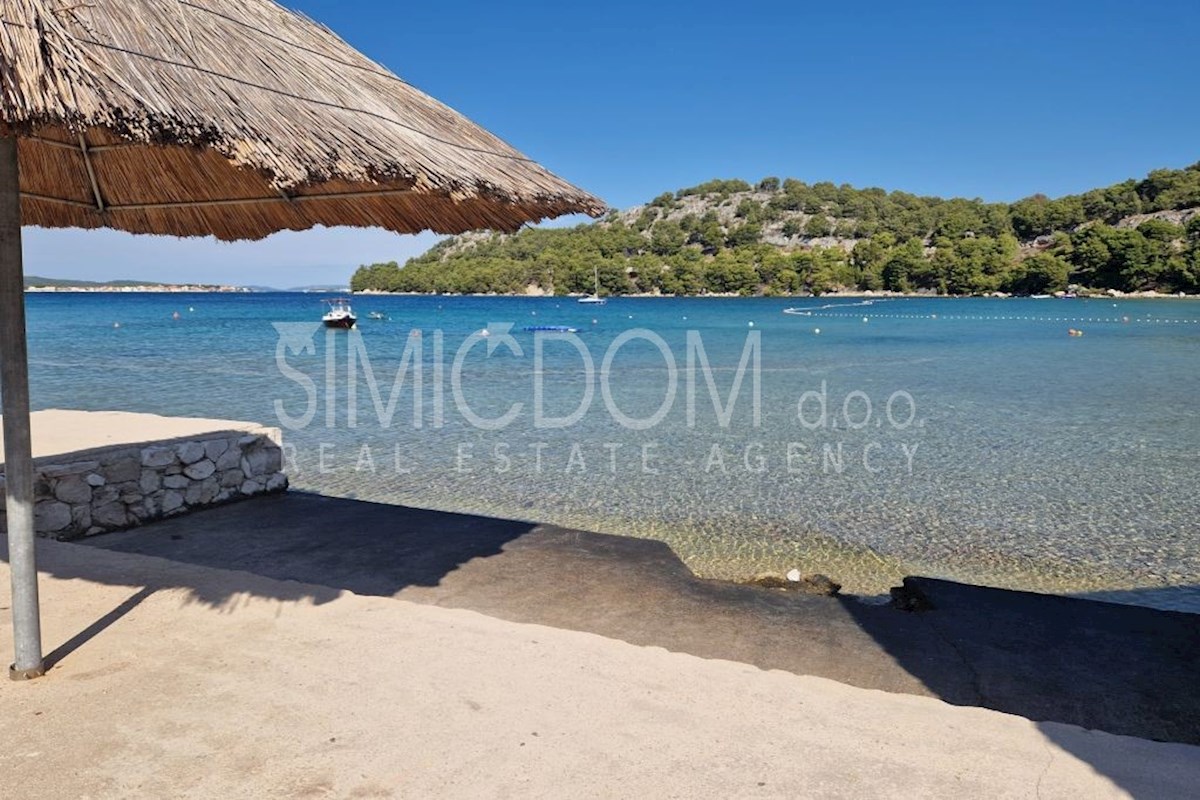 Novo opremljeno stanovanje 130 m od plaže, Žaborić