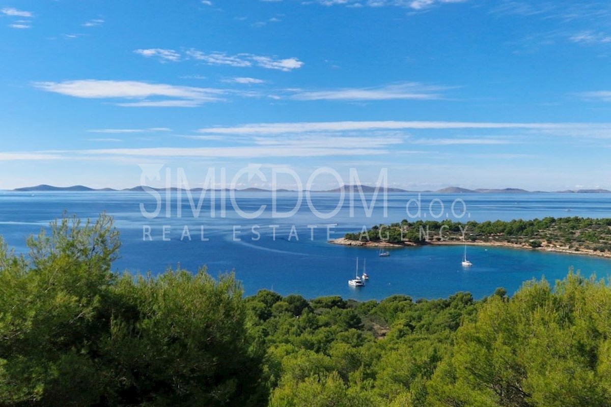 Čudovita hiša v bližini plaže, Murter