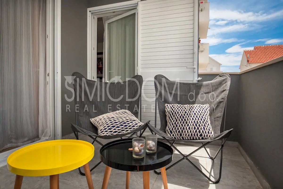 Opremljeno in urejeno dvosobno stanovanje, Brač