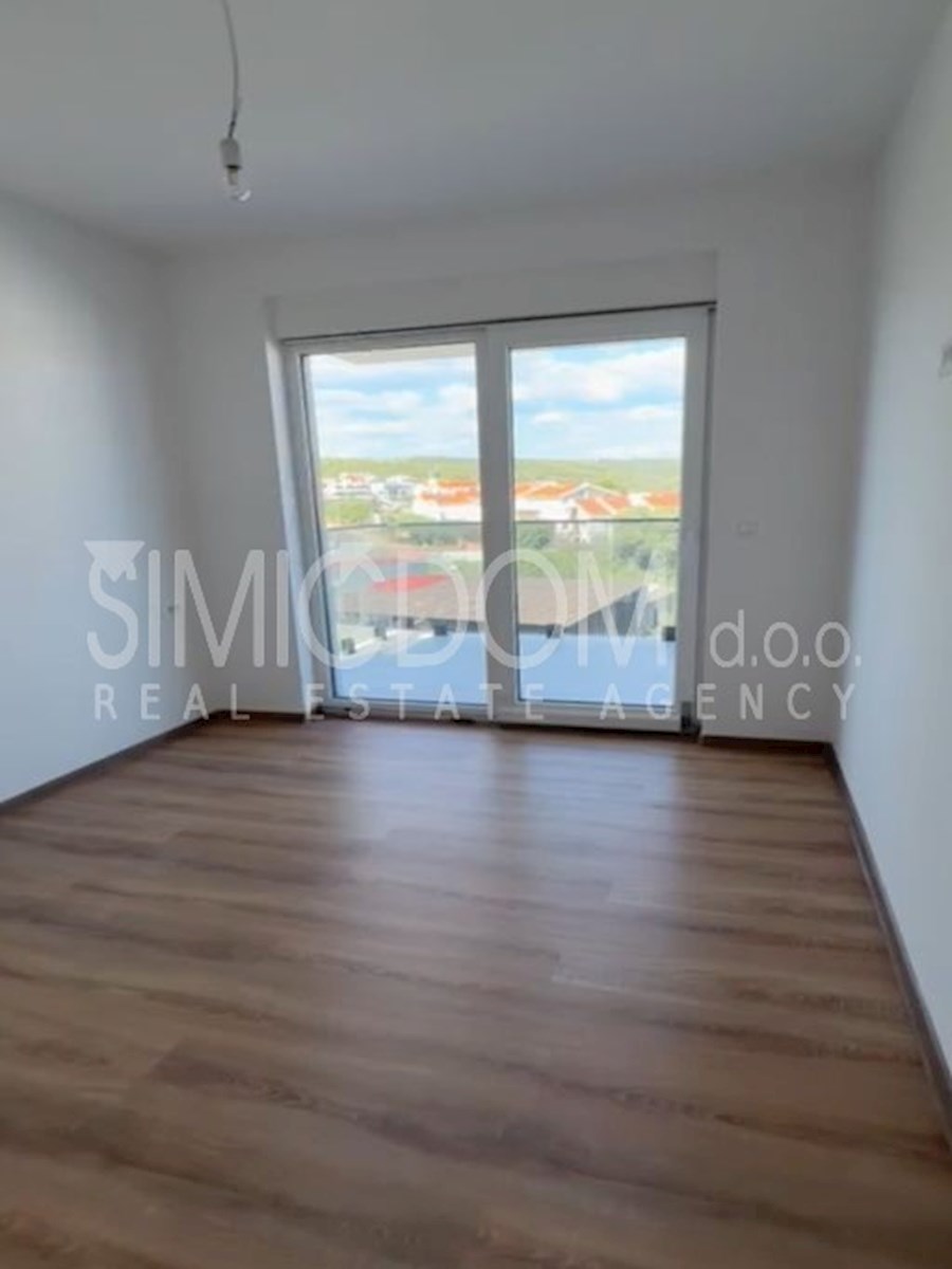 Dvosobno stanovanje z razgledom v novogradnji, Čiovo