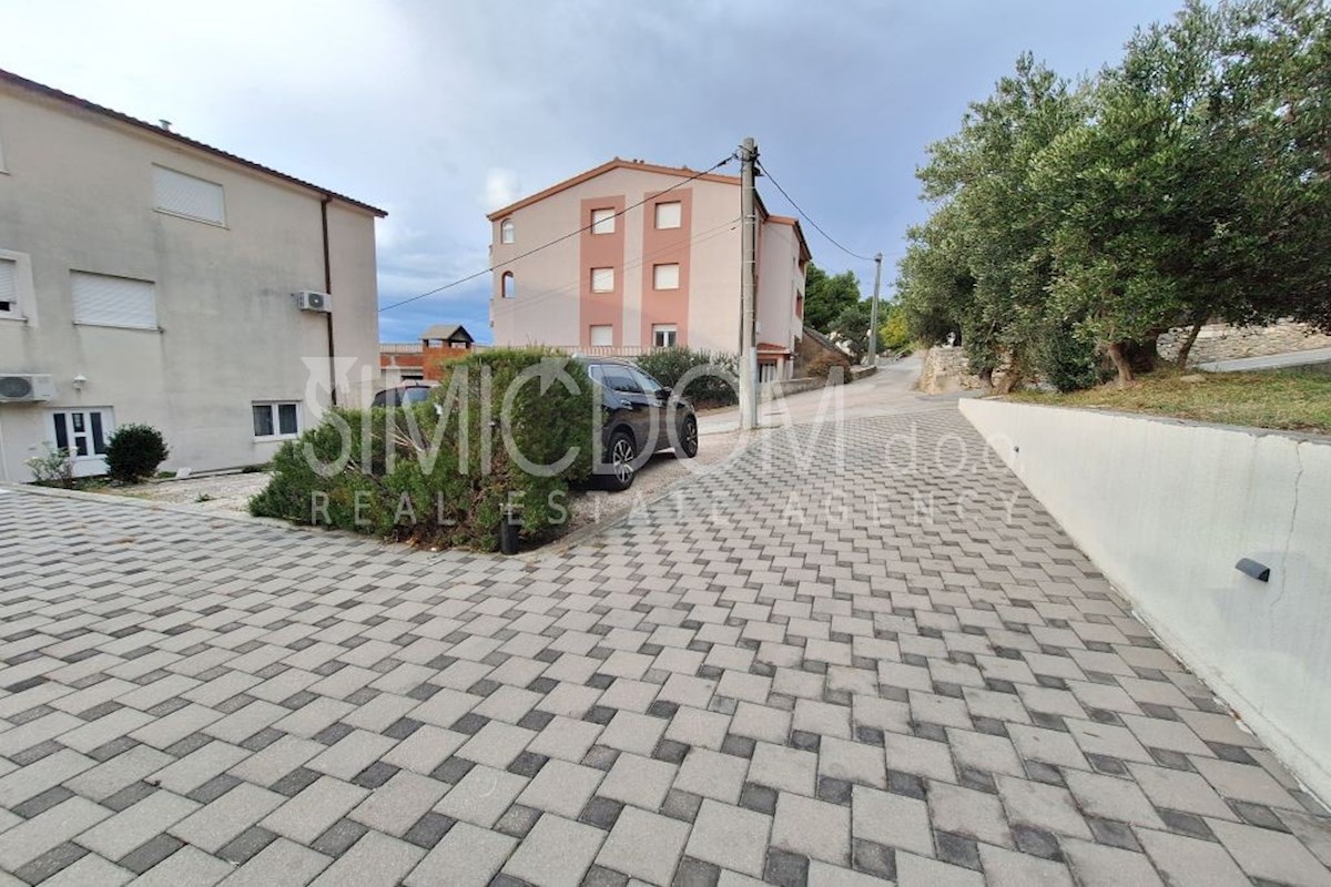 Apartmajska hiša 110 m od morja, Duće