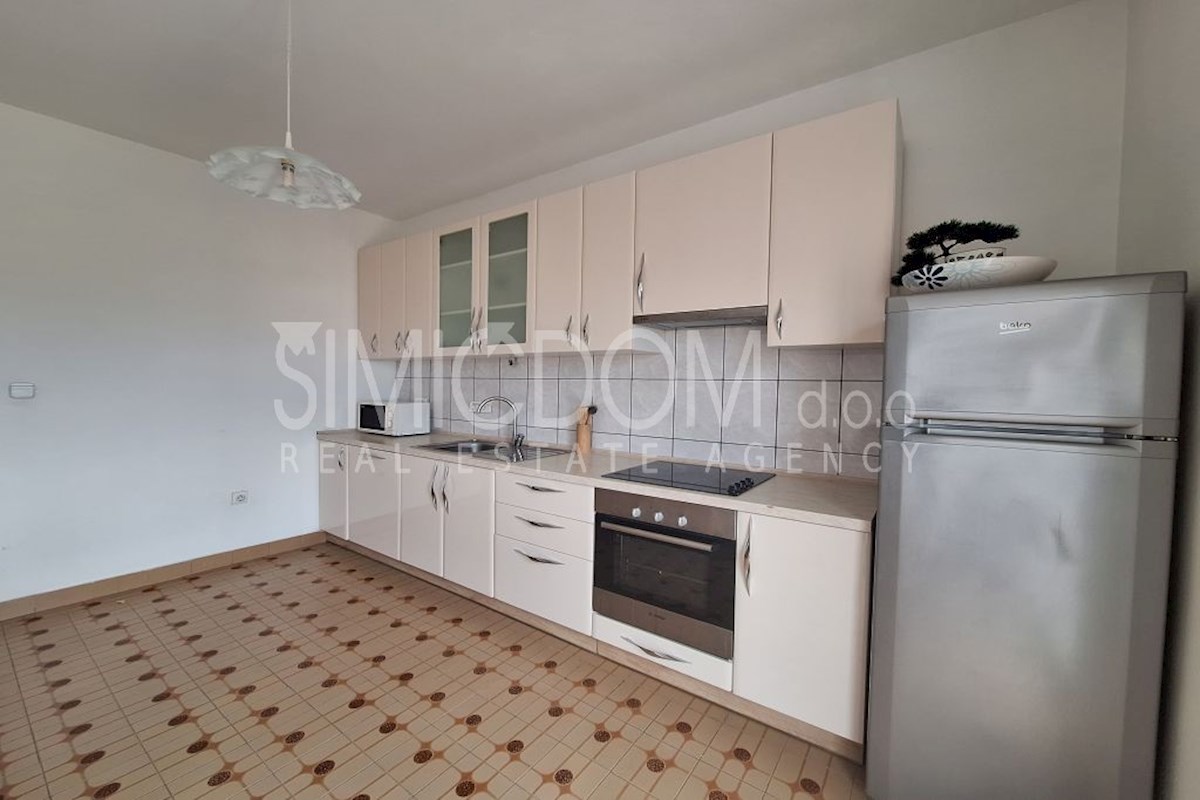 Apartmajska hiša 110 m od morja, Duće