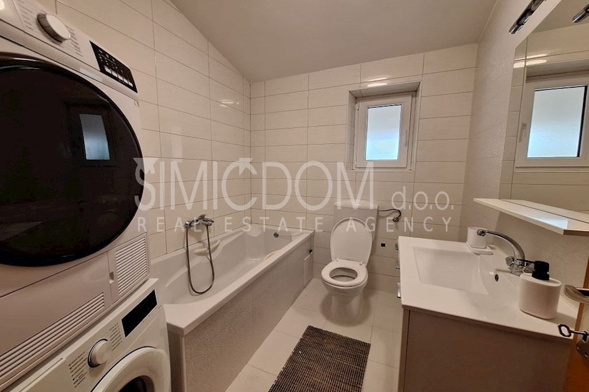 Apartmajska hiša 110 m od morja, Duće