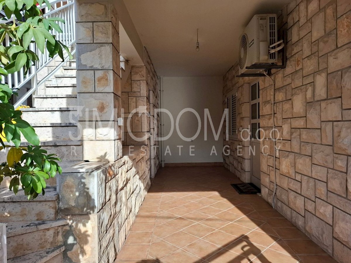 Hiša ob morju, Korčula