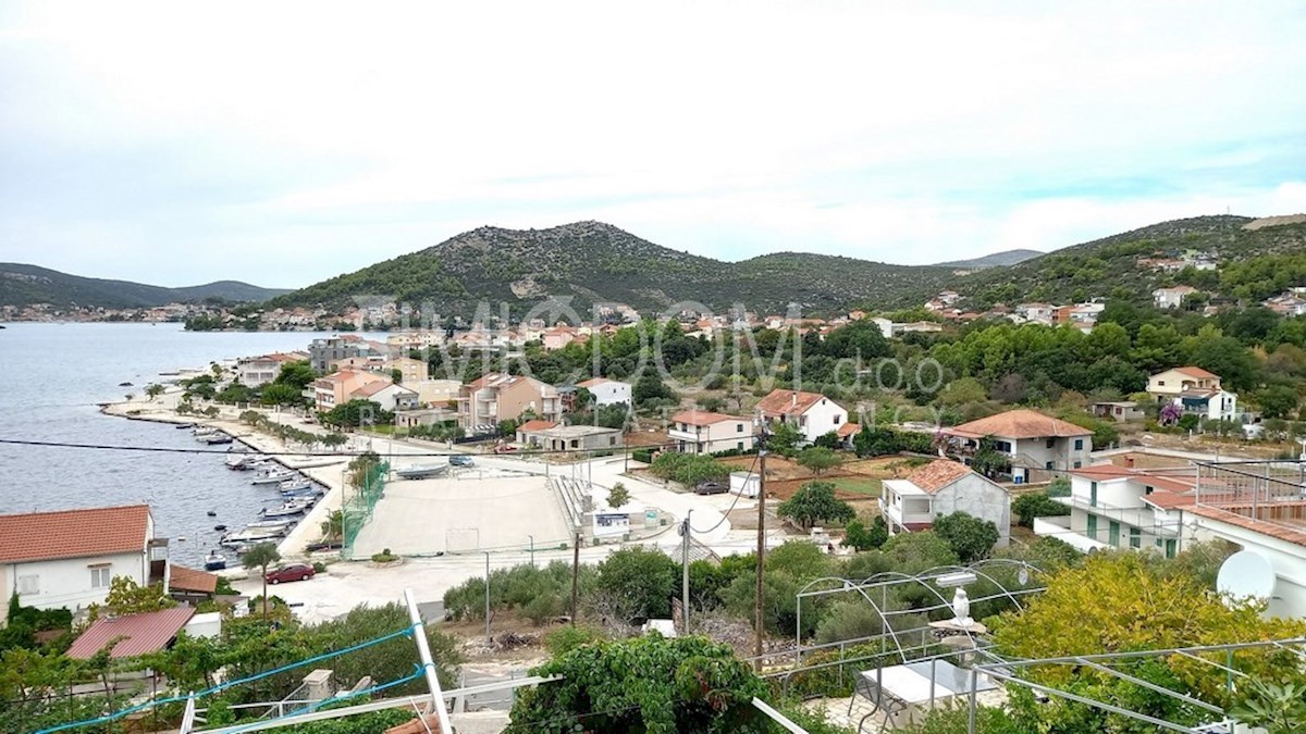 Samostojna hiša blizu plaže, Trogir